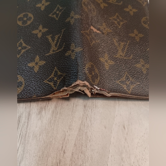 LOUIS VUITTON PORTE FOUIL BROZA MONOGRAM CANVAS Brown PVC WOMEN'S Used - Picture 5 of 13